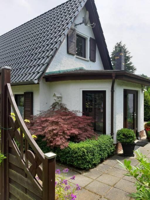 Gemuetliches Ferienhaus In Seenaehe Sewekow Buitenkant foto