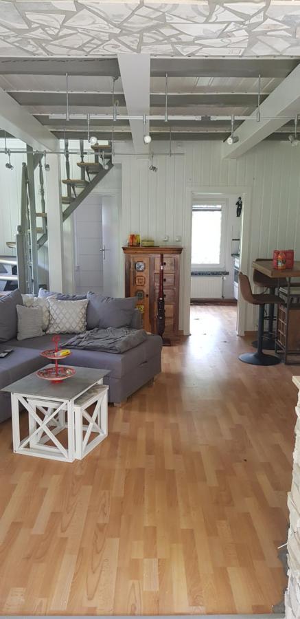 Gemuetliches Ferienhaus In Seenaehe Sewekow Buitenkant foto