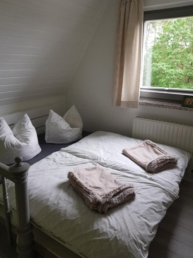 Gemuetliches Ferienhaus In Seenaehe Sewekow Buitenkant foto
